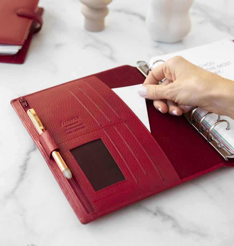 Finsbury A5 Leather Organizer in Scarlet UD-022394