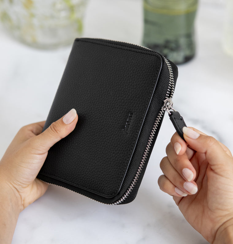 Norfolk Pocket Compact Zip Organizer Black