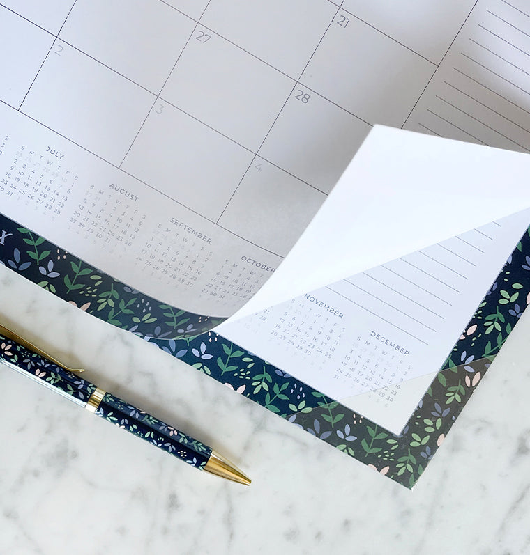 Garden Desk Pad Calendar 2023
